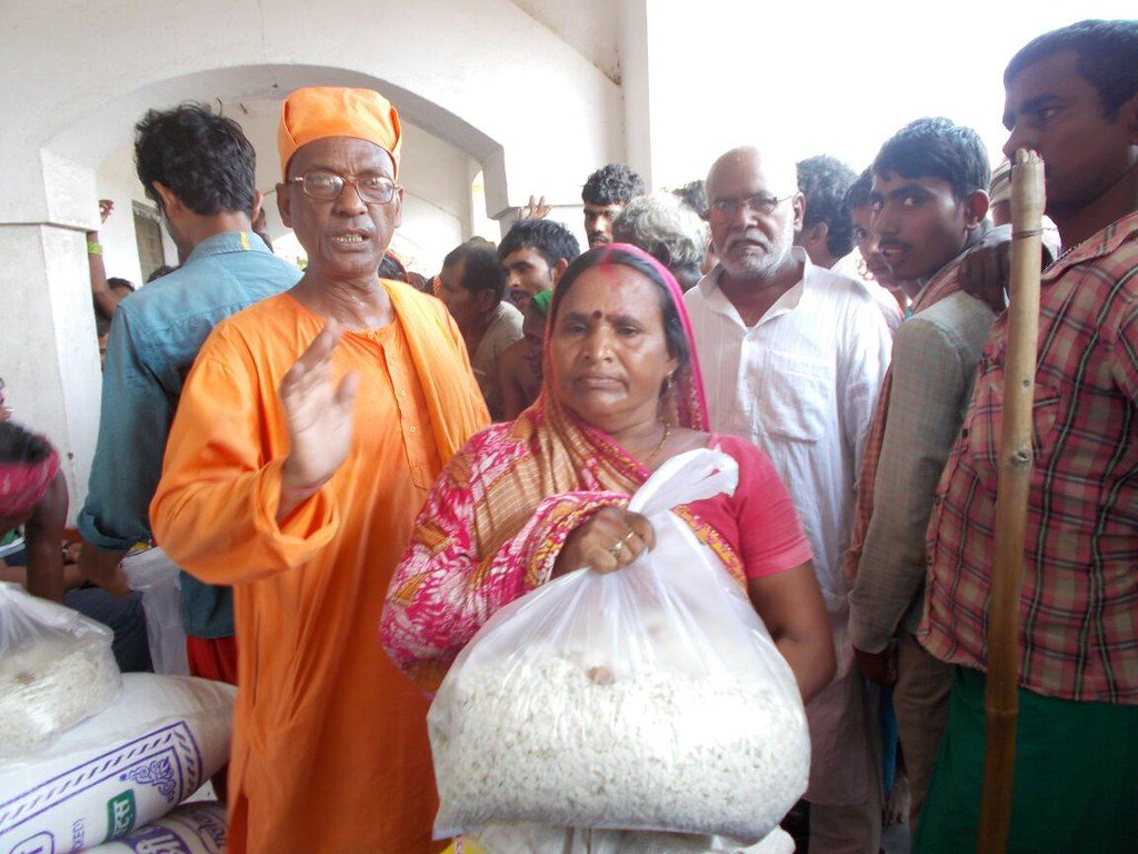 Sub-Inspector Suspended for Pointing Pistol at Bihar Flood Victims