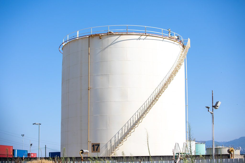 China to Resume Fuel Exports in October After Brief Halt